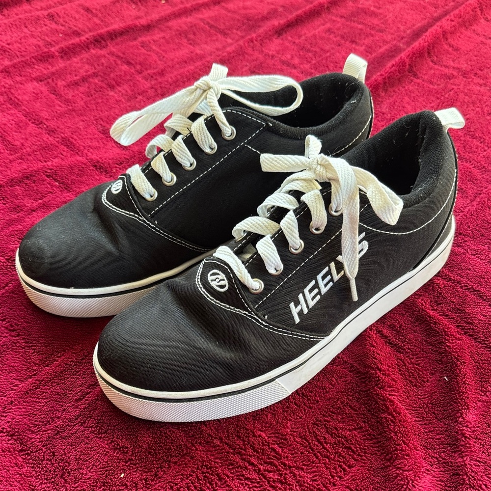 Heelys Mens Wheeled Footwear